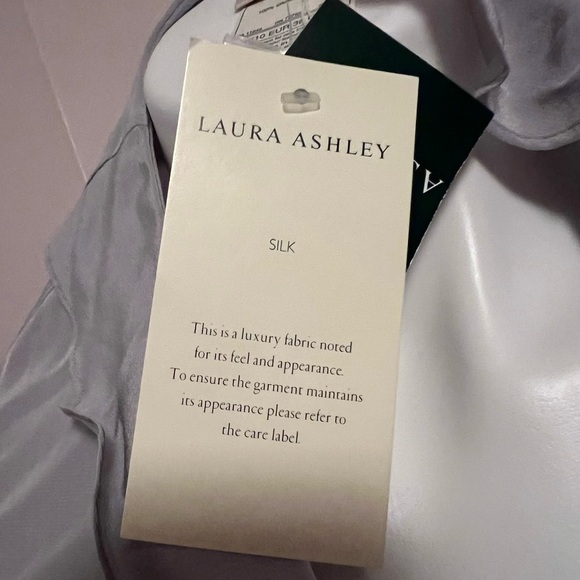 NWT Laura Ashley gray silk blouse - Picture 4 of 5